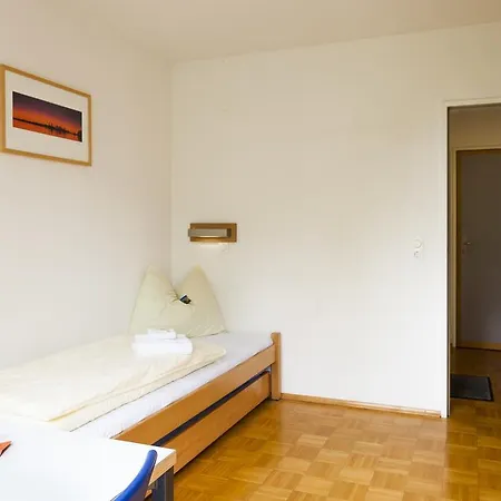 Hi Youth Hostel *