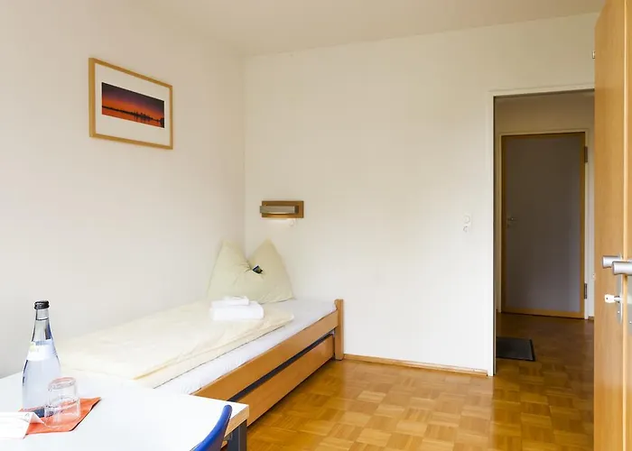 Hi Youth Hostel *